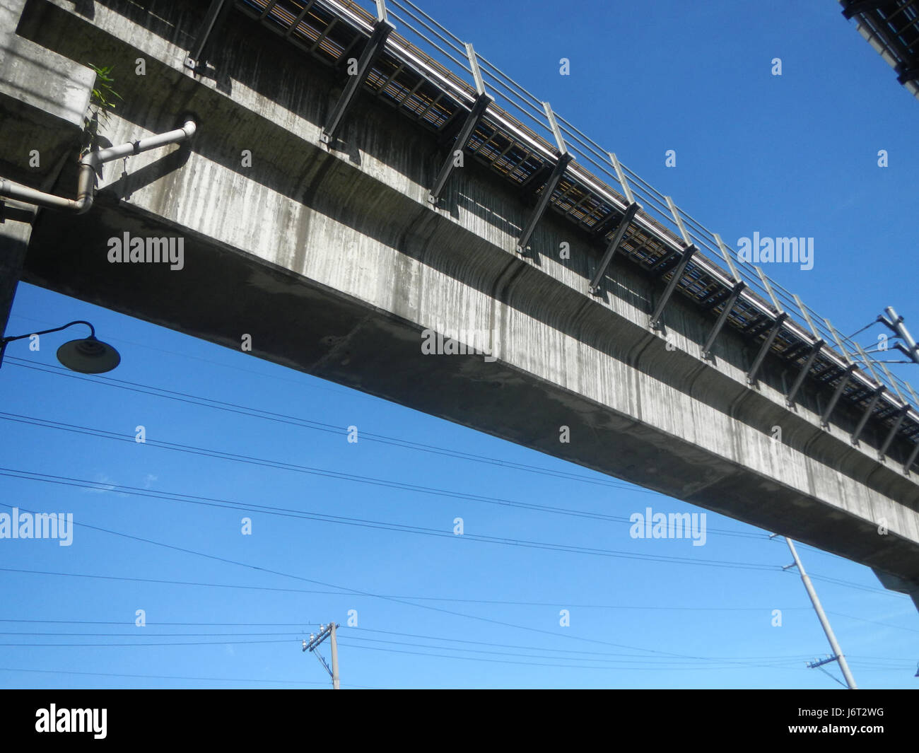 09890 Footbridge Marcos Highway Pasig Santolan LRT Line 04 Stock Photo ...