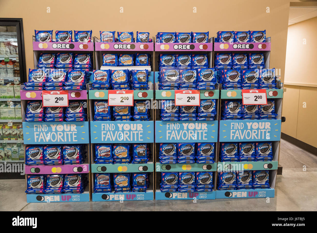 A large display of Oreo cookies in a grocery store Stock Photo