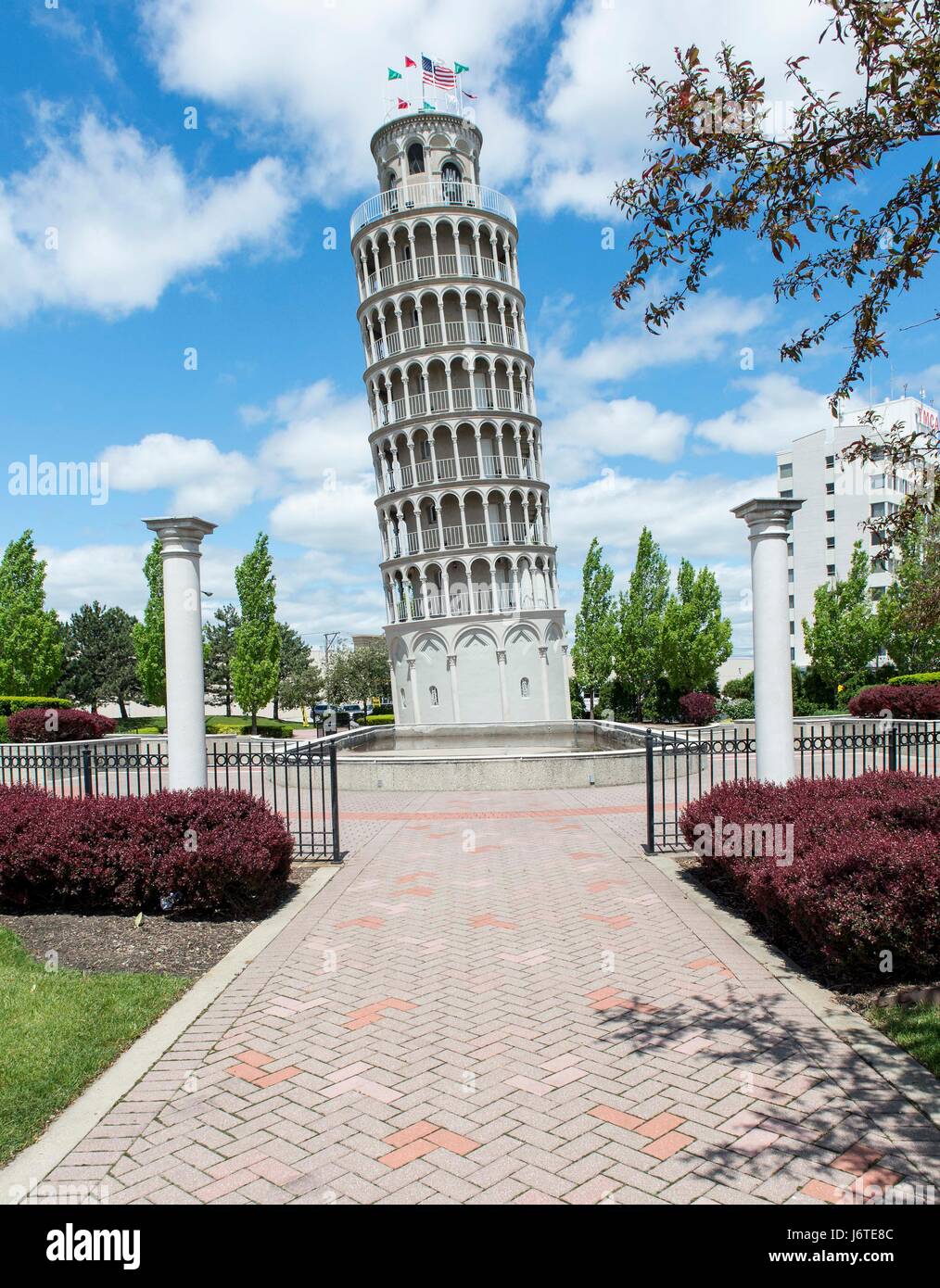 Niles, Illinois, USA. 21st May, 2017. Completed in 1934, the Leaning