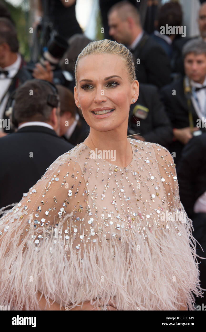 Cannes, France. 21st May, 2017.  Molly Sims at the premiere for 'The Meyerowitz Stories' at the 70th Festival de Cannes, Cannes, France. Picture Credit: Sarah Stewart/Alamy Live News Stock Photo