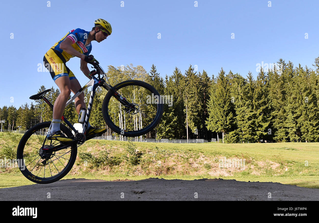 short track mountain bike