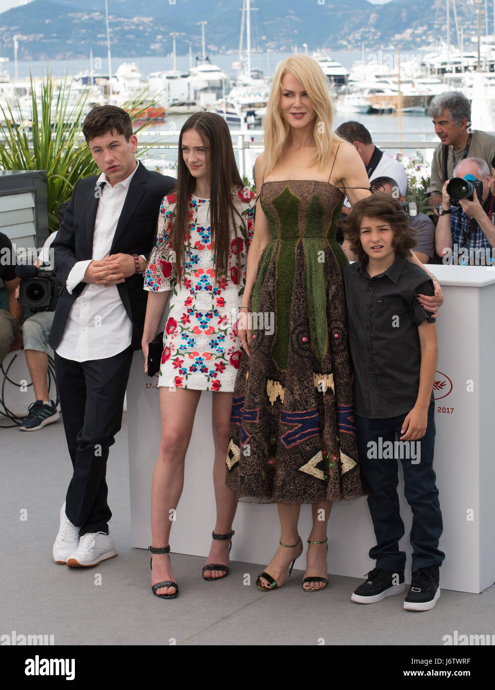Cannes, France. 22nd May, 2017. Nicole Kidman, Raffey Cassidy, Barry Keoghan & Sunny Suljic at the photocall for 'The Killing of a Sacred Deer' at the 70th Festival de Cannes, Cannes, France. Stock Photo