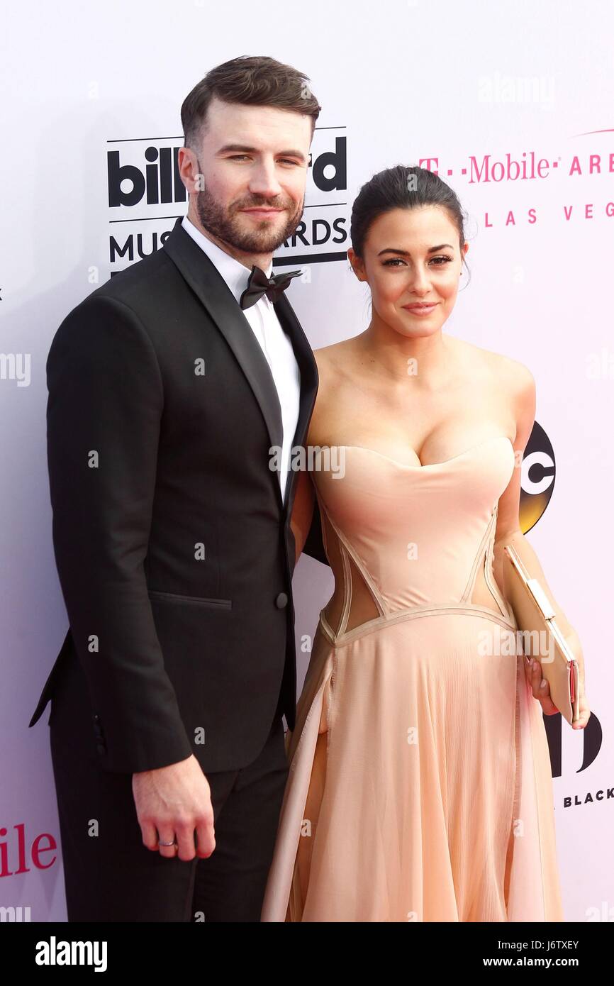 Sam Hunt, Hannah Lee Fowler at arrivals for Billboard Music Awards 2017 -  Arrivals 2, T-Mobile Arena, Las Vegas, NV May 21, 2017. Photo By:  JA/Everett Collection Stock Photo - Alamy