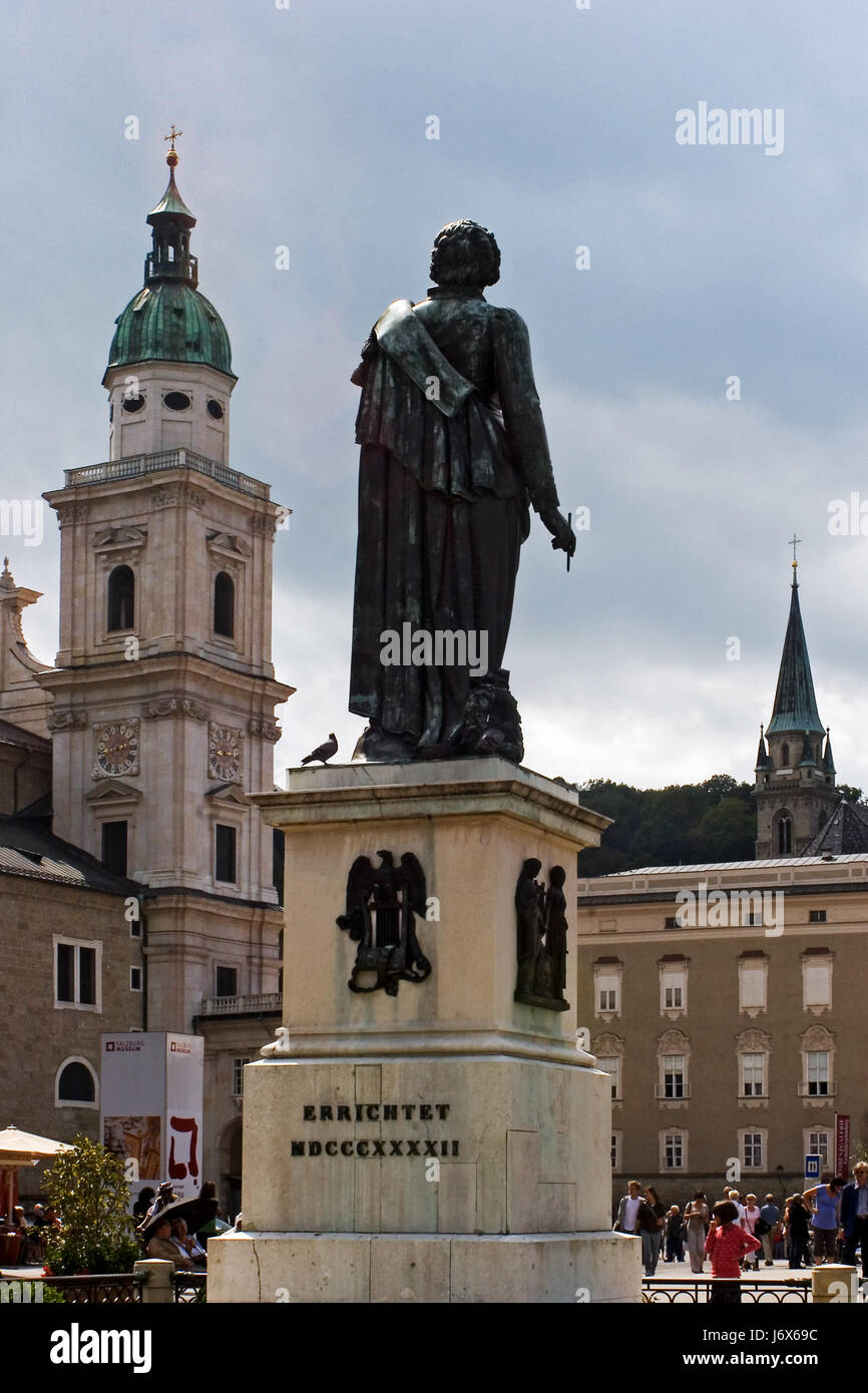 salzburg - mozart square Stock Photo - Alamy