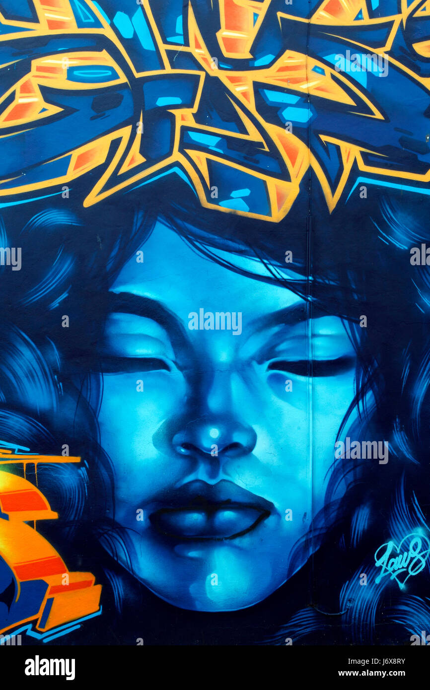 Mural painted on side house hires stock photography and images Alamy