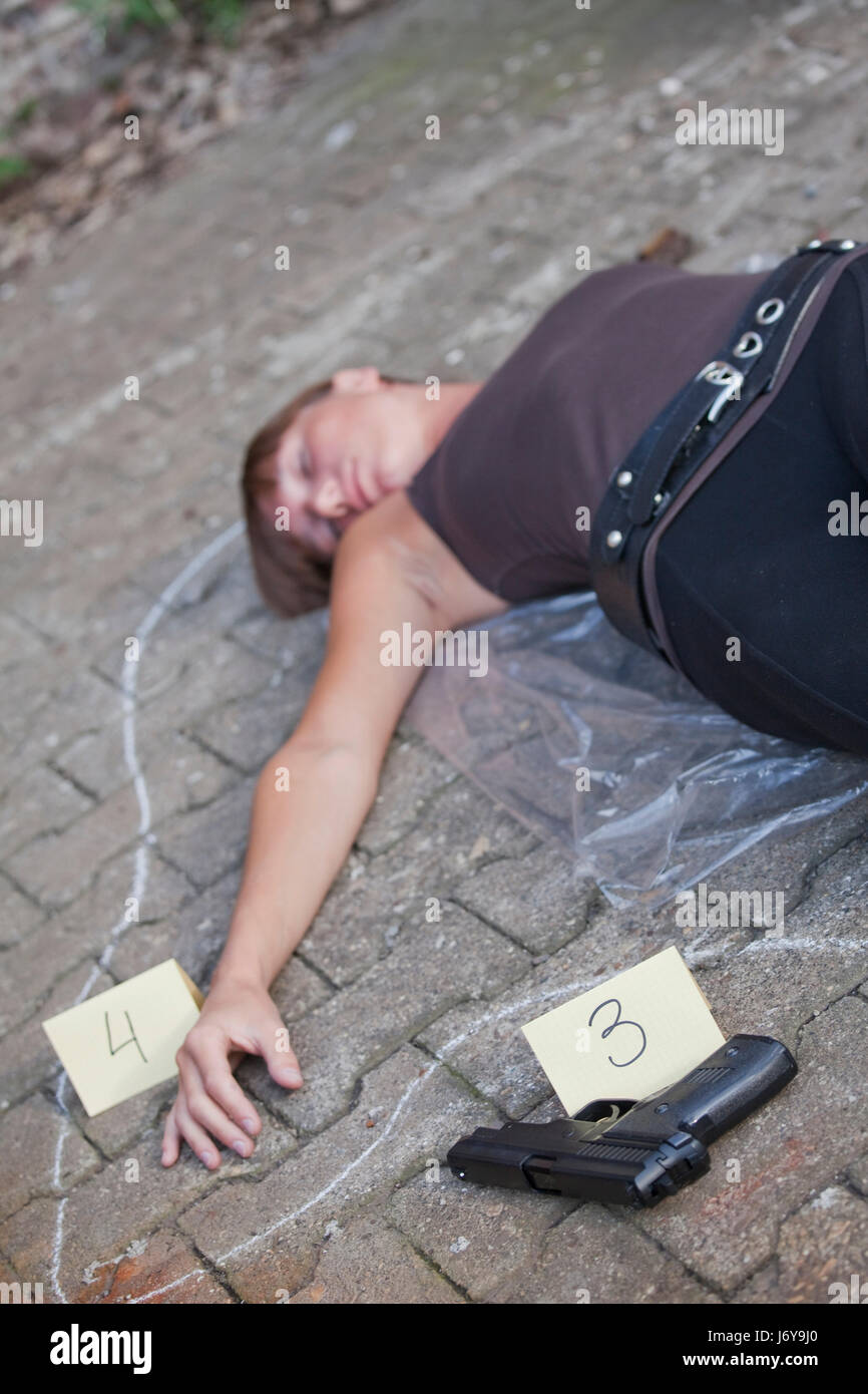 woman lie lying lies killed crime victim nonsentient unconscious