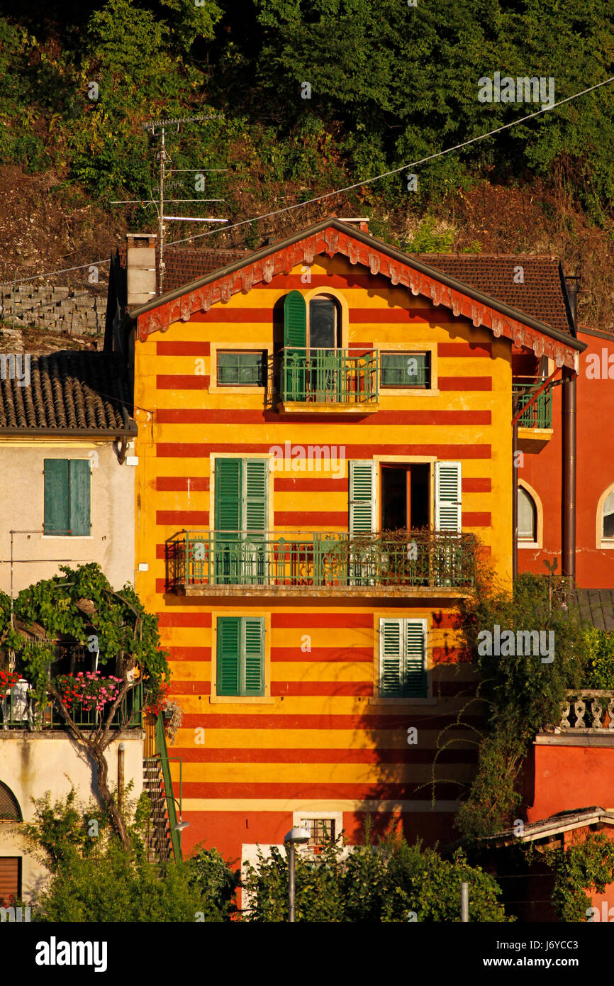garda,colorful house on lake garda Stock Photo Alamy