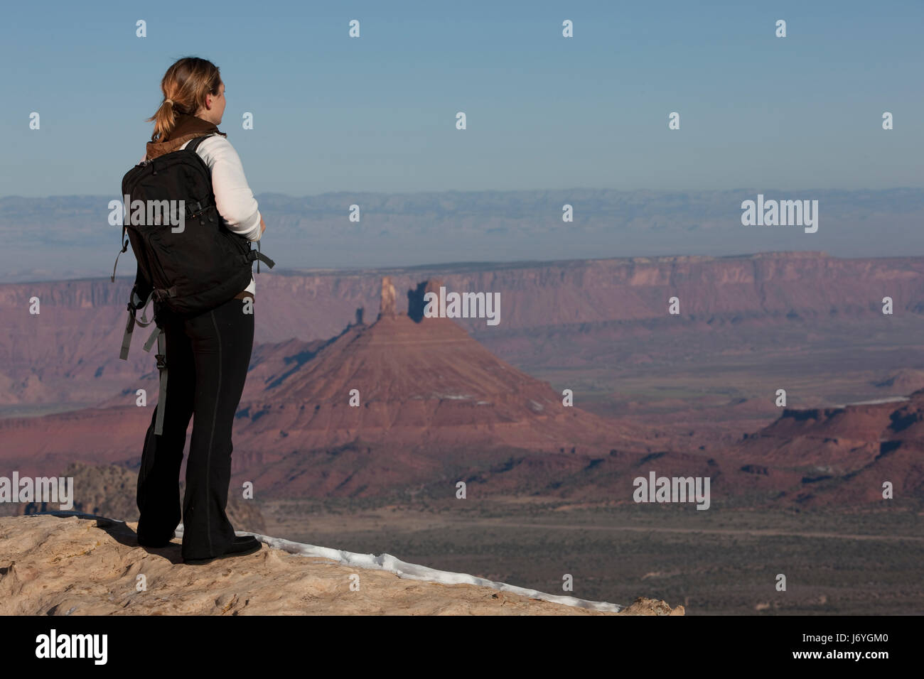 Woman looking up sky rear light hi-res stock photography and images - Alamy
