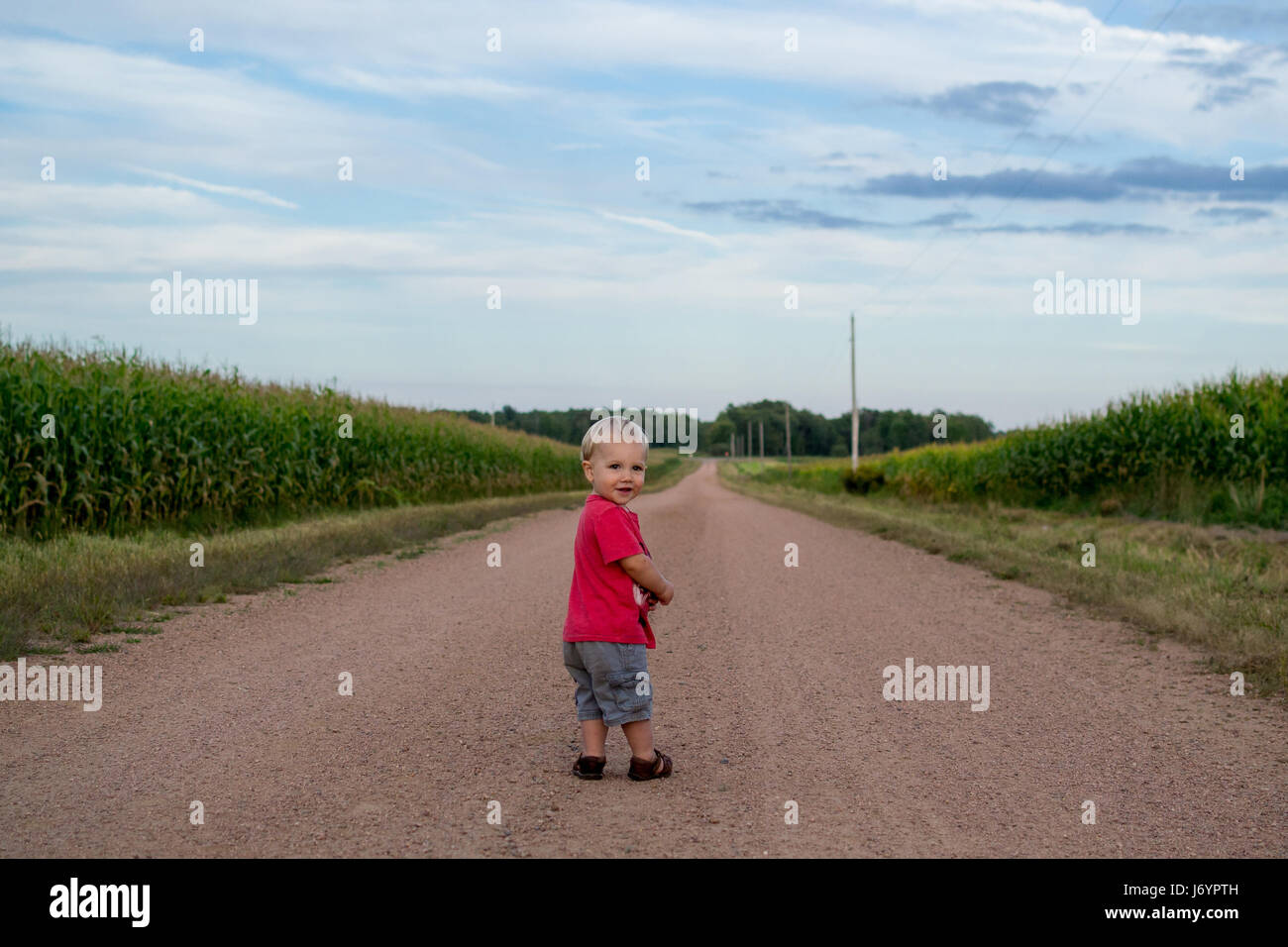 Landscape along country road hi-res stock photography and images - Alamy