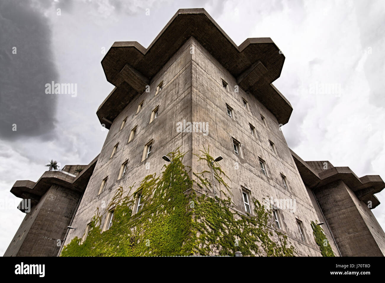 bunker war hamburg protect protection flag contactor building buildings ...