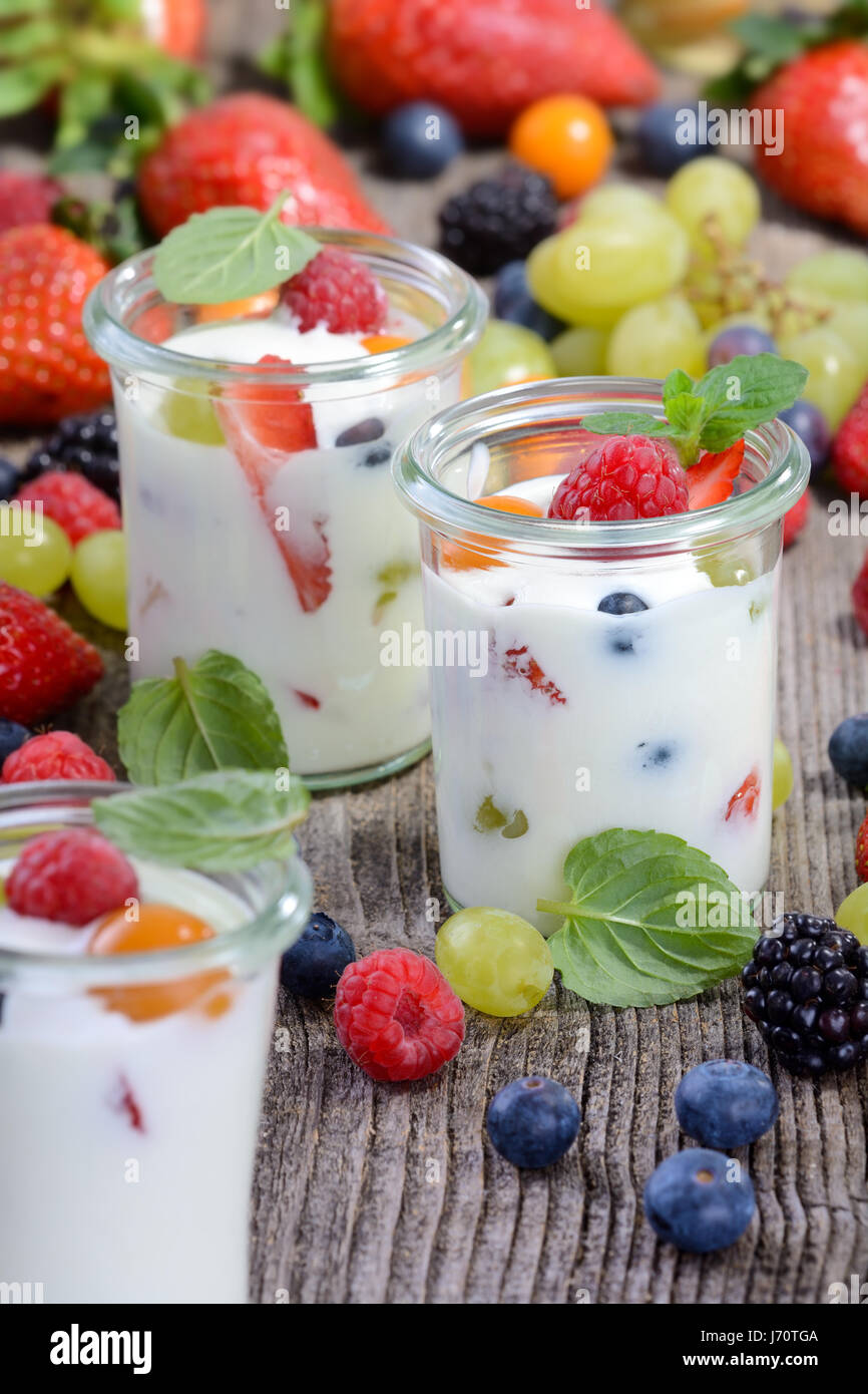 Yoghurt and grape dessert hires stock photography and images Alamy