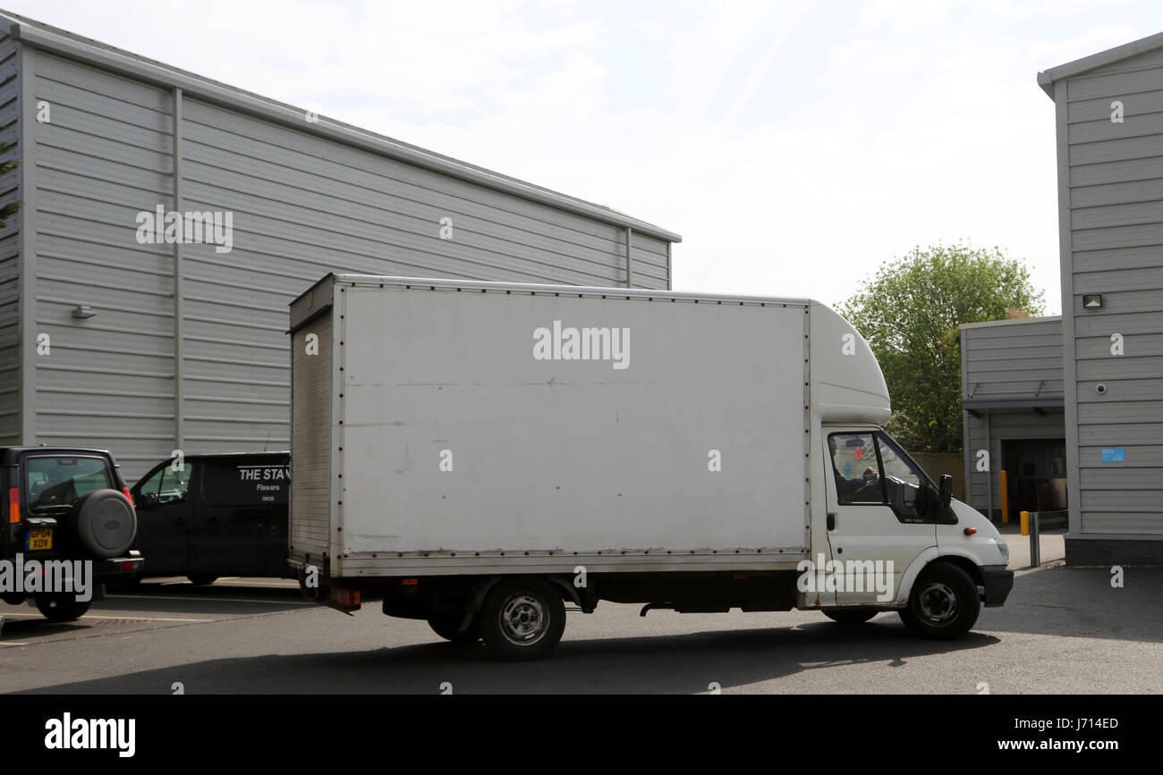 Removal van hi-res stock photography and images - Alamy