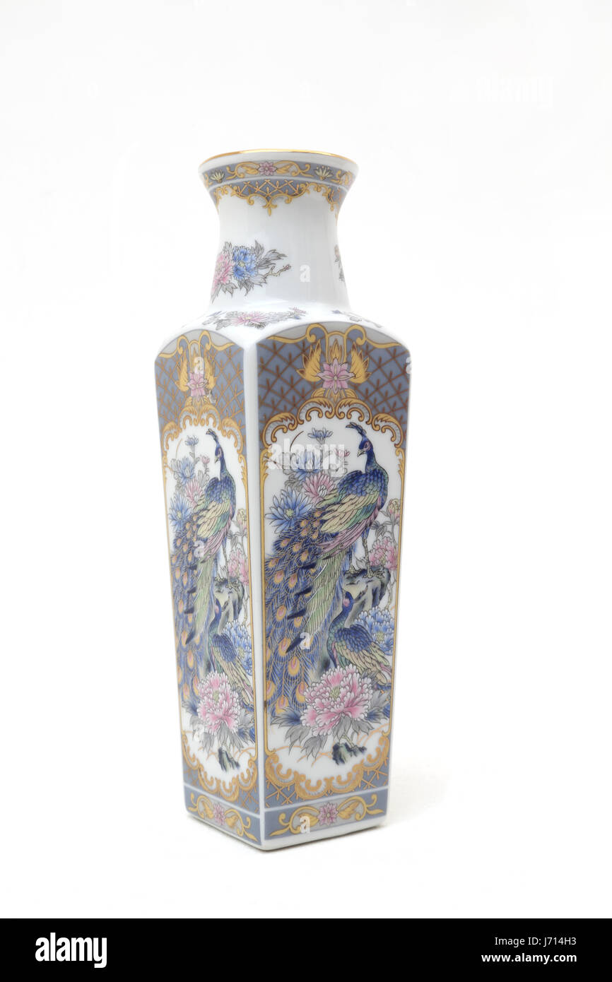 Chinese porcelain vase hi-res stock photography and images - Alamy