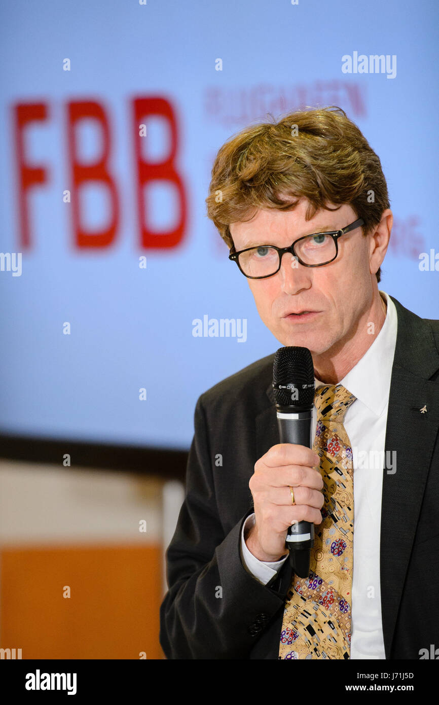 Berlin, Germany. 22nd May, 2017. Engelbert Luetke Daldrup, CEO of Flughafen Berlin Brandenburg GmbH, speaking at a press conference after a meeting of the Flughafen Berlin Brandenburg GmbH supervisory board, in Berlin, Germany, 22 May 2017. Photo: Gregor Fischer/dpa/Alamy Live News Stock Photo