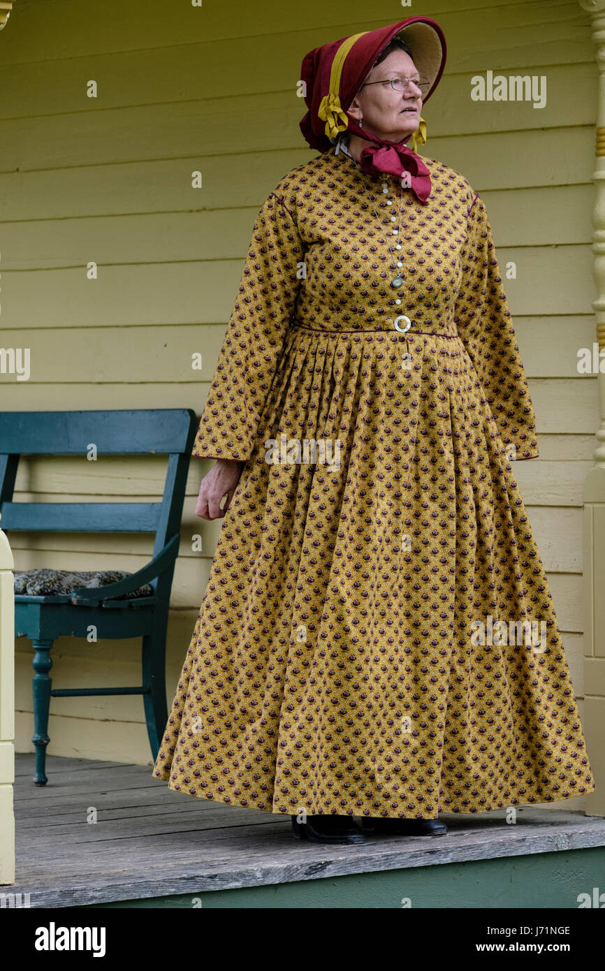 Fashion 1800s hi-res stock photography and images - Alamy