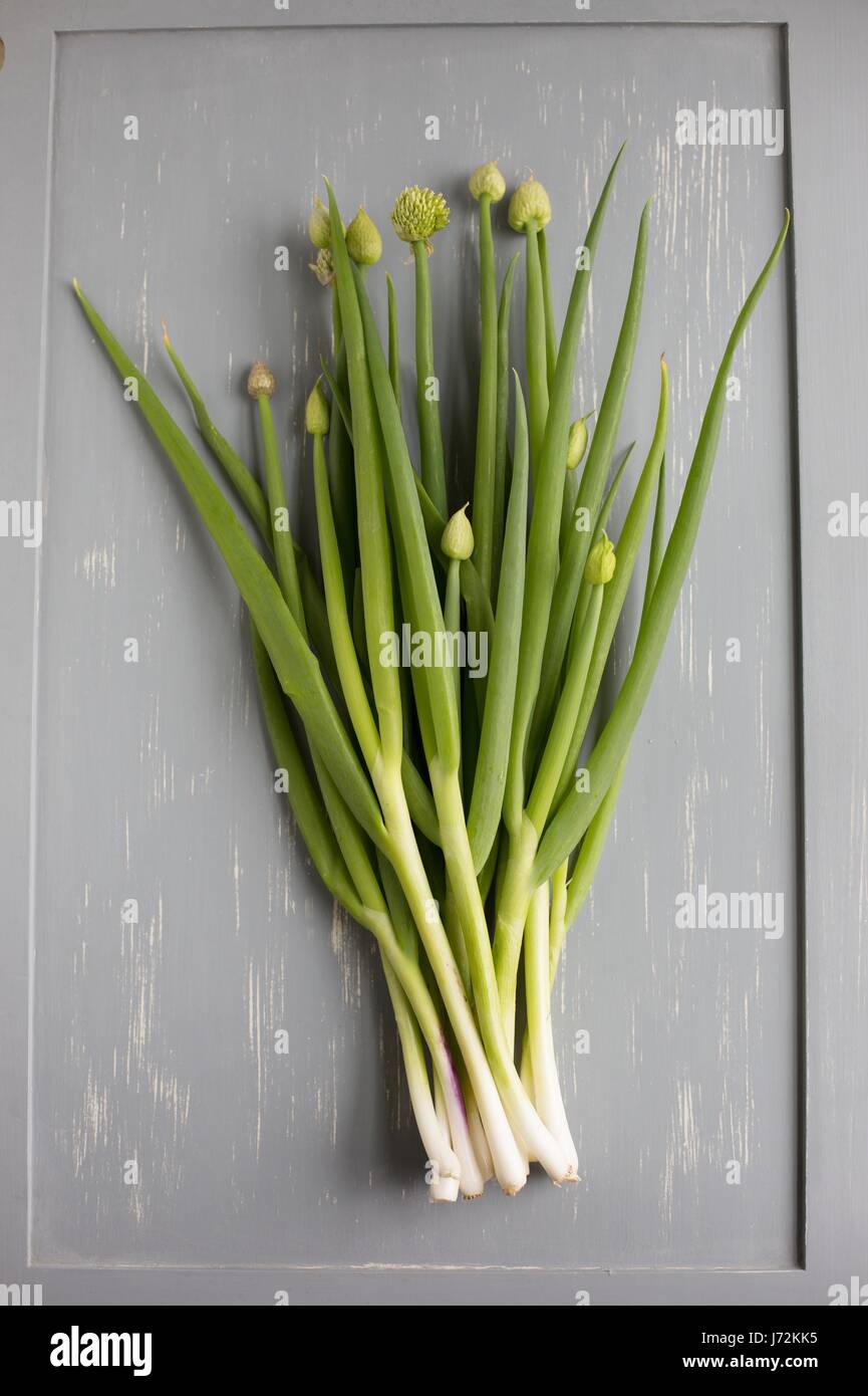 Cut onions hi-res stock photography and images - Alamy