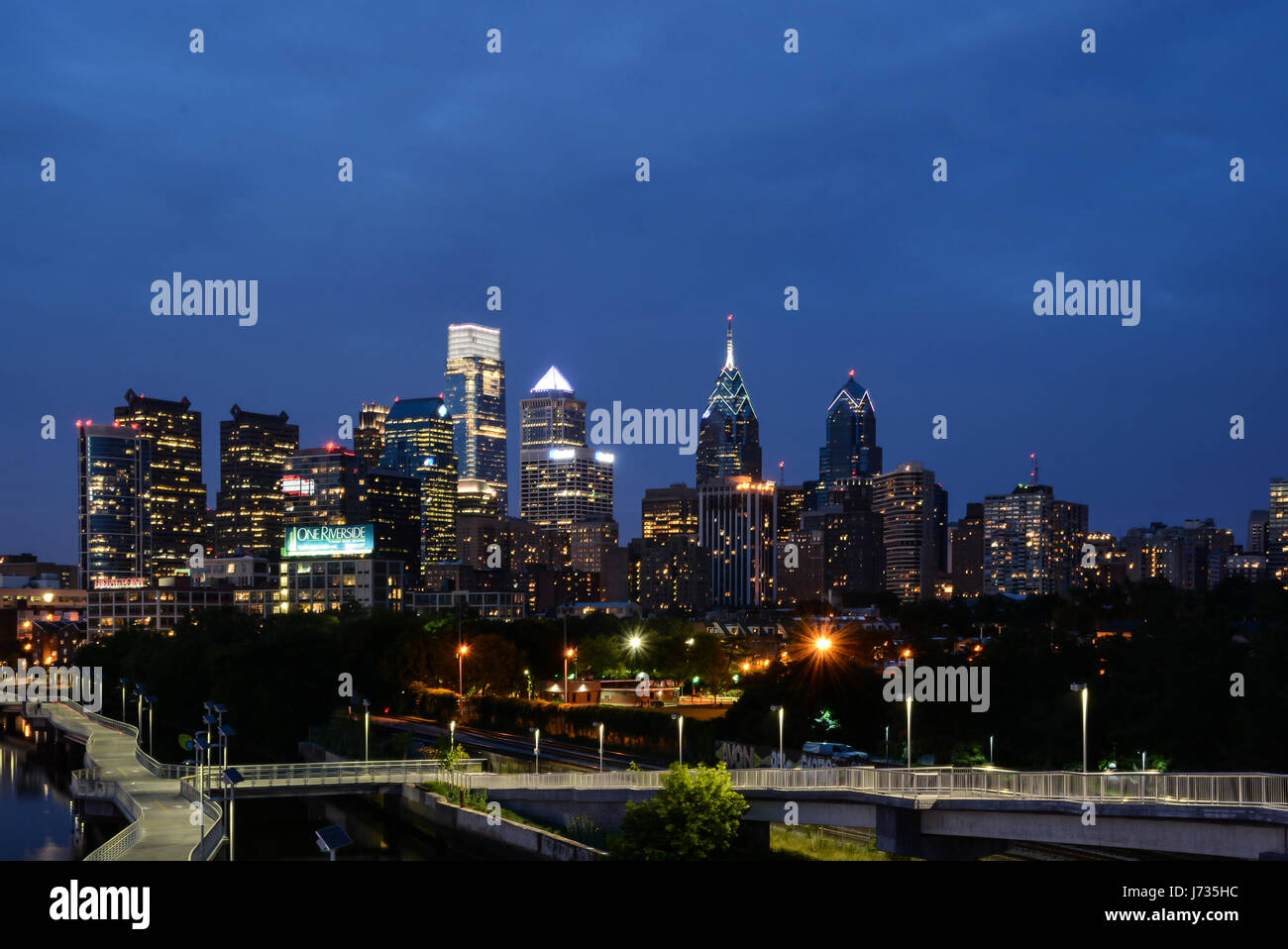 Cute Philly Skyline High Resolution Stock Photography And Images Alamy