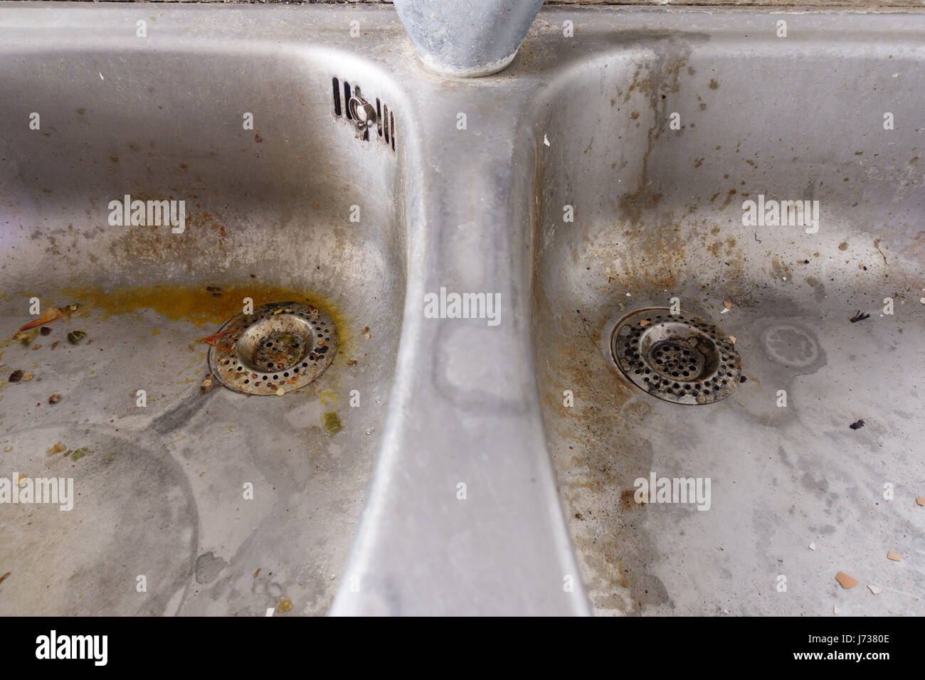 Stainless steel kitchen sink hires stock photography and images Alamy