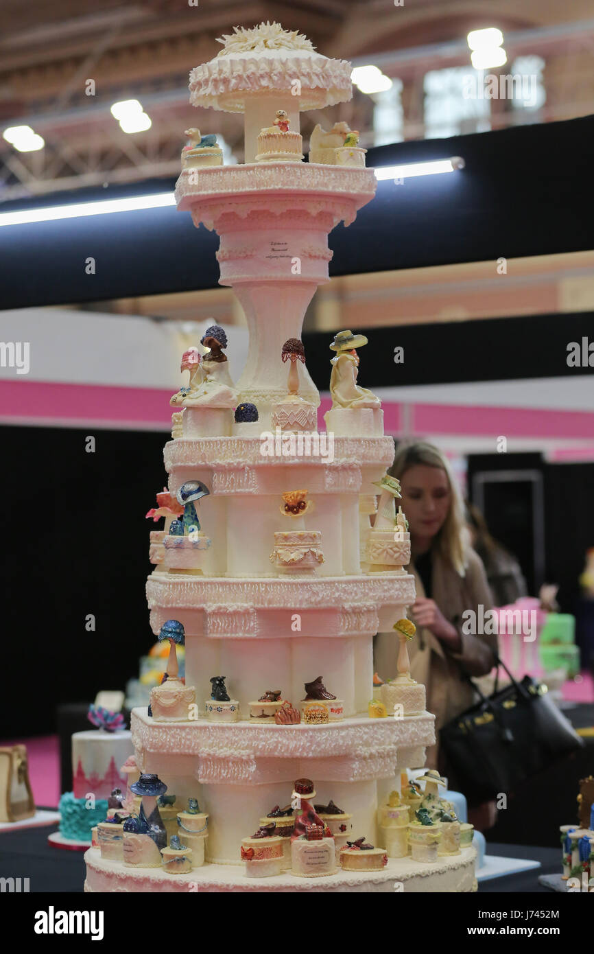 Budget Cake - Adam's Cakes – Bespoke & Designed Cakes London