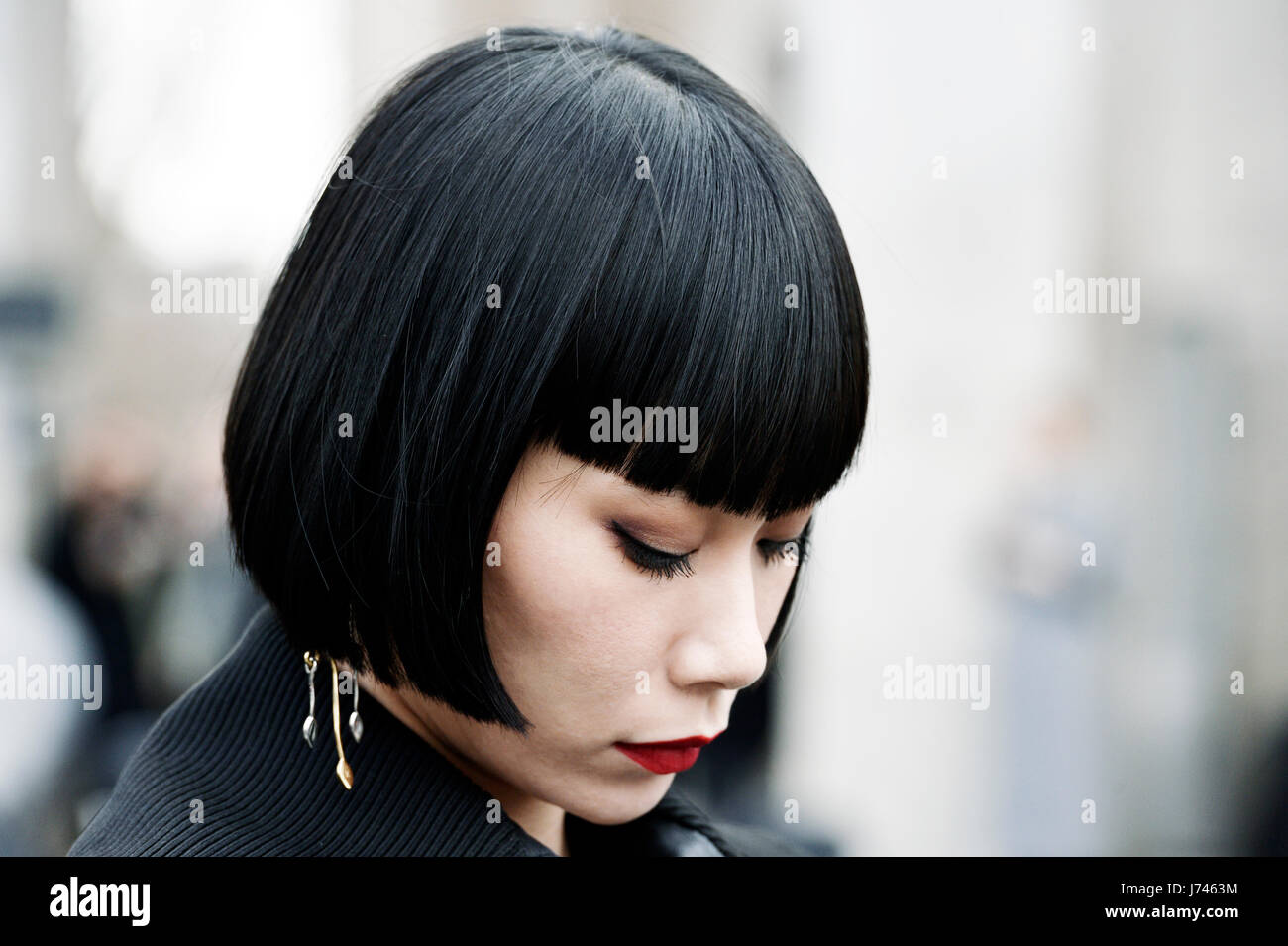 Mademoiselle Yulia at Paco Rabanne, Paris Fashion Week RTW 2017-2018