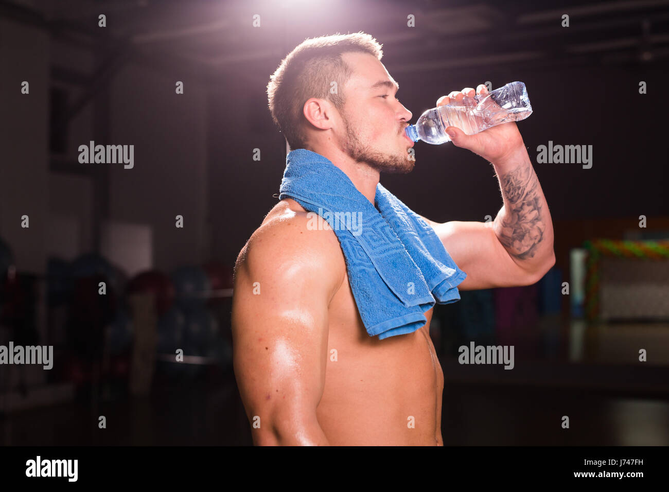 764 Man Drinking Water Bottle In Gym Stock Photos, High-Res Pictures, and  Images - Getty Images