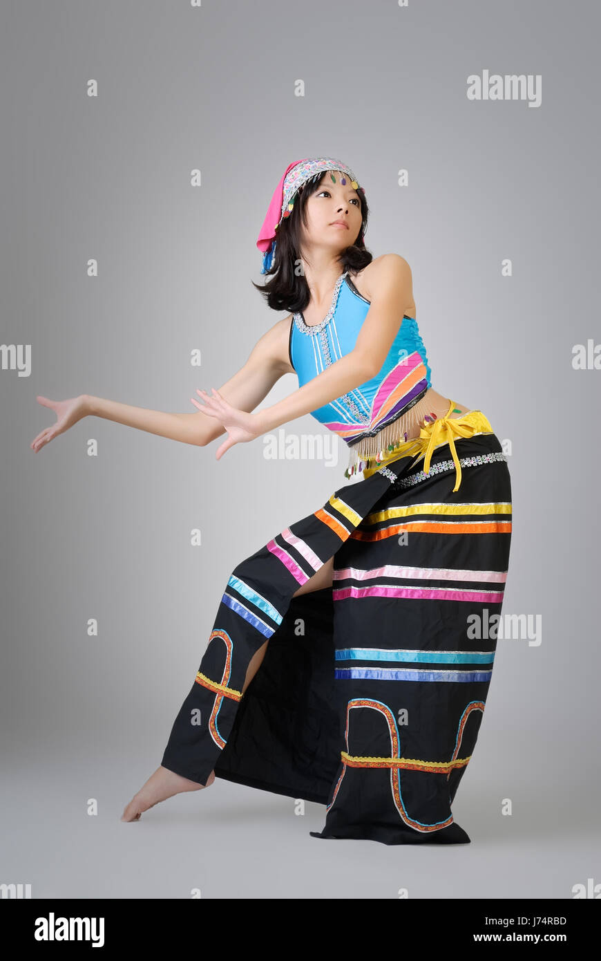 woman culture colour traditional china performer color dancing dance ...