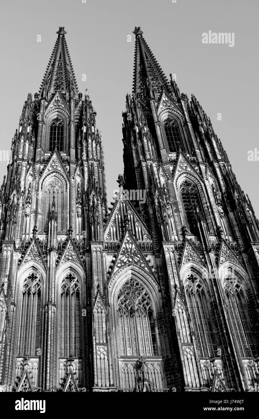Cologne cathedral architecture Black and White Stock Photos & Images ...