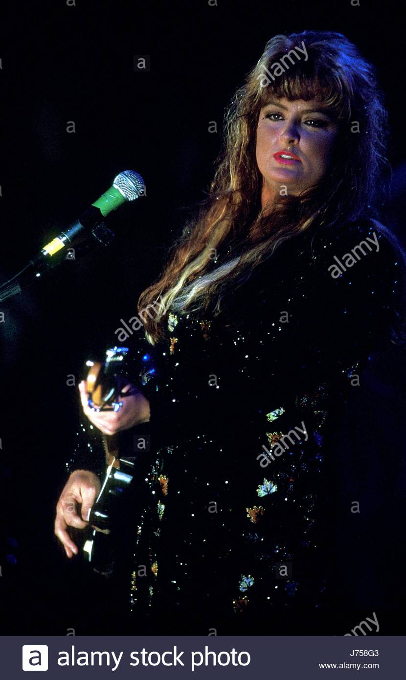 Wynonna Judd High Resolution Stock Photography and Images - Alamy