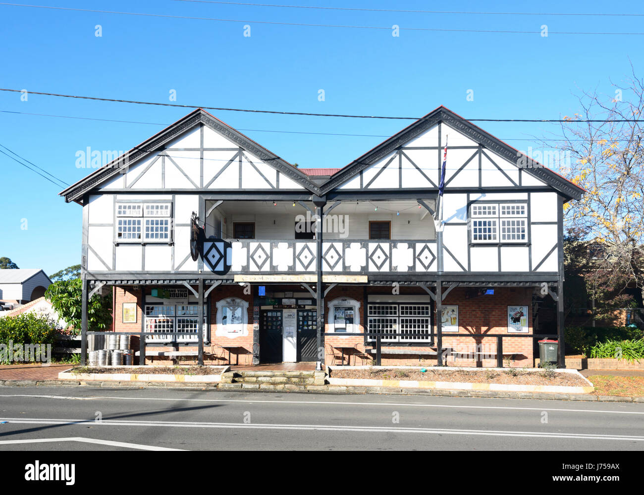 Historic Commercial Hotel, 1857, now a popular Pub, Jamberoo, New South Wales, NSW, Australia Stock Photo