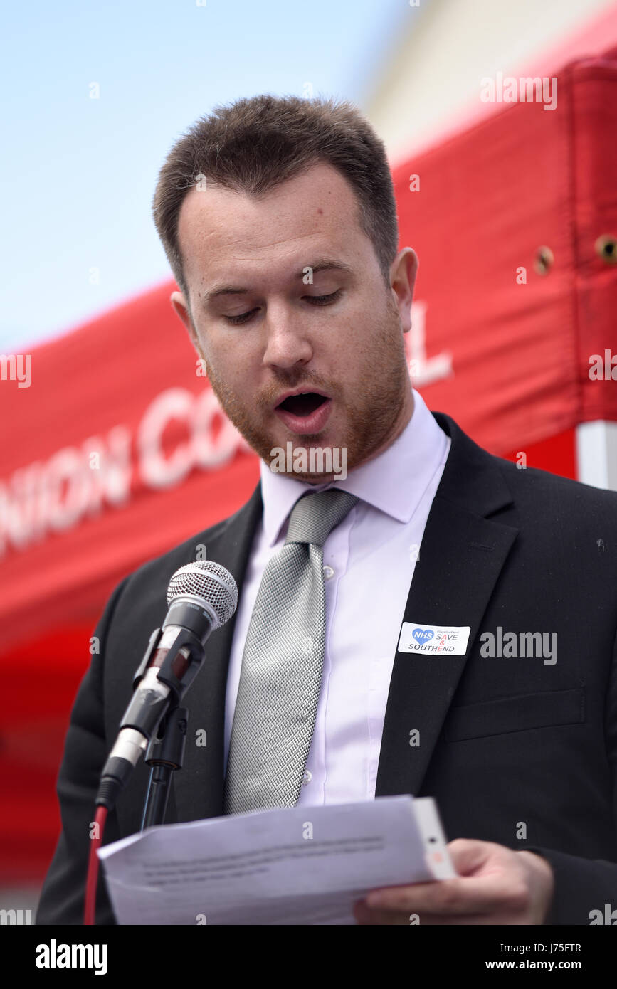 Conservative spokesman reading a prepared speech at a protest against planned downgrading of Southend Hospital's A&E department Stock Photo