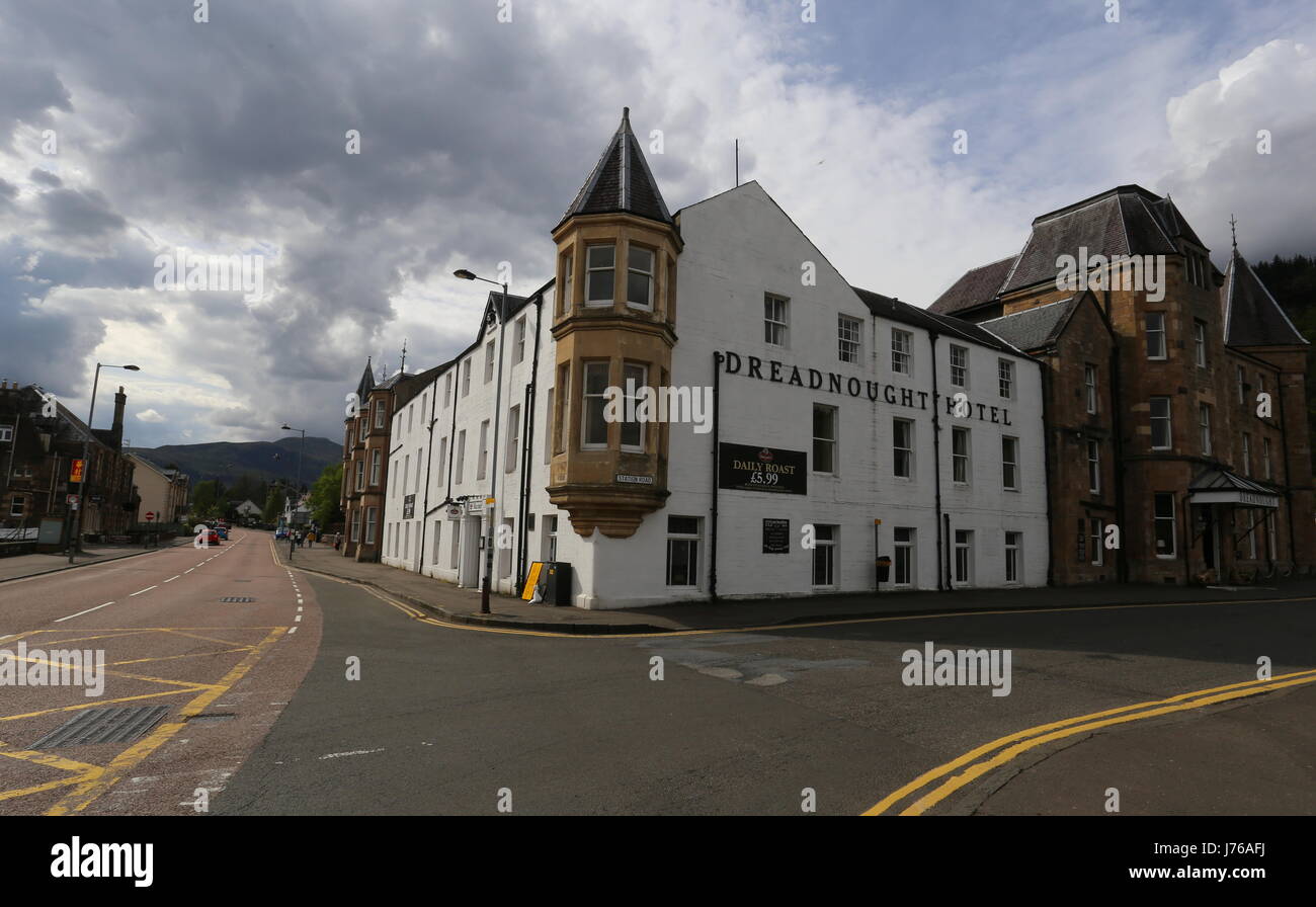 Exterior of Dreadnought Hotel Callander Scotland May 2017 Stock Photo ...