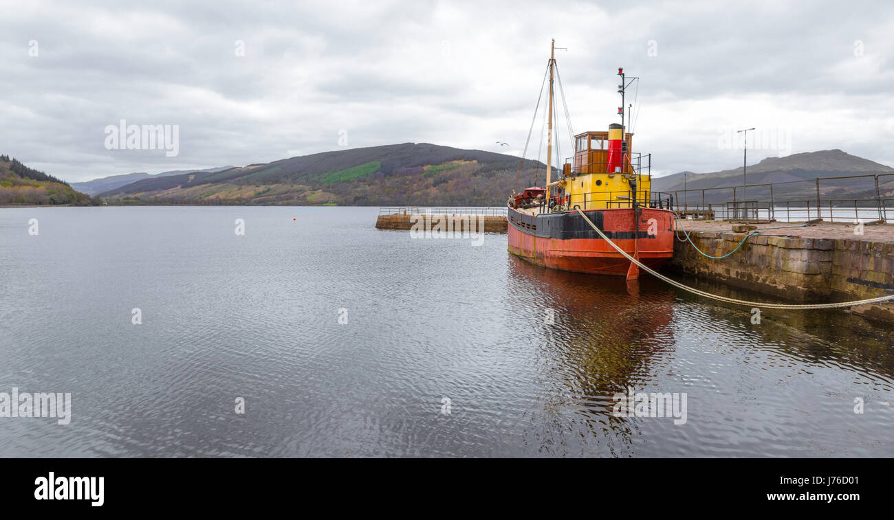 Moored fishing boat at Loch Fyne Pier, Inveraray, Argyll and Bute, Scotland. Inveraray is the great gateway to the Highlands & Islands Stock Photo