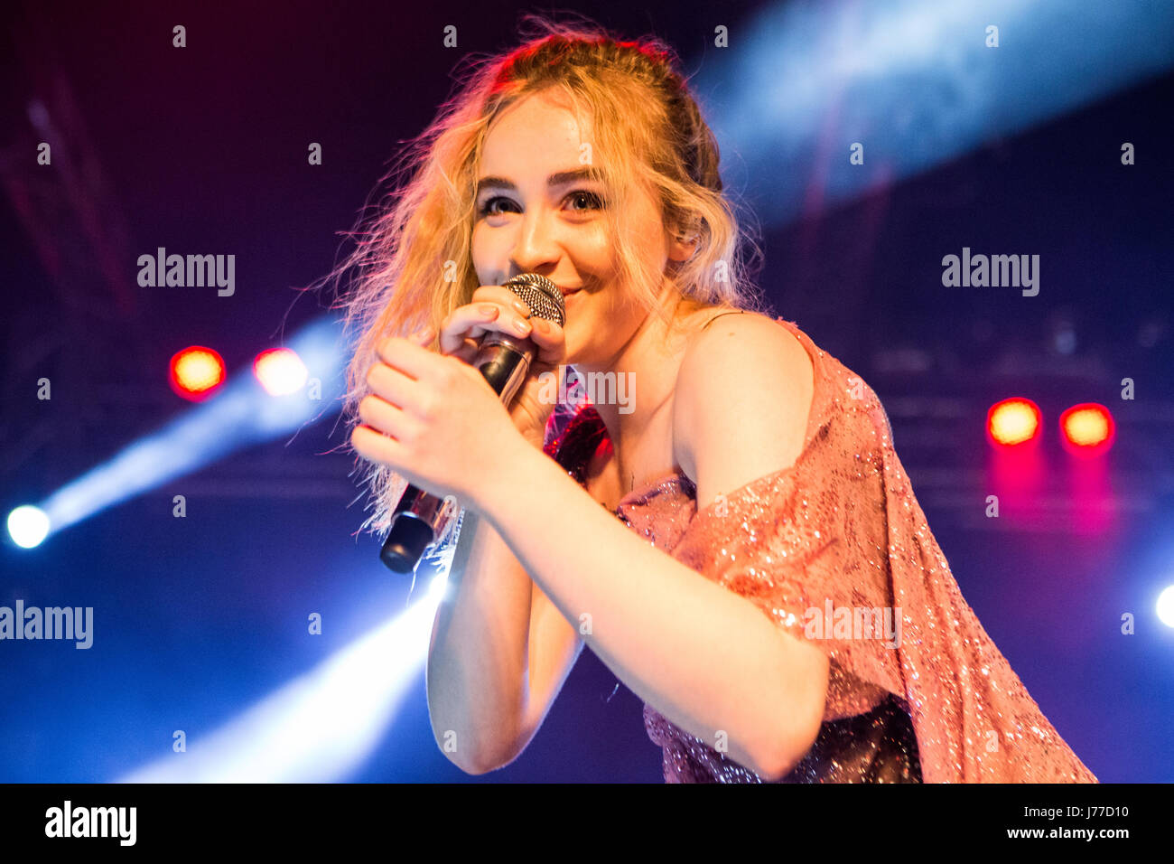 Sabrina Carpenter, Singer, Actress, and Possible Future Teen Superstar on  Her EVOLution Tour Style