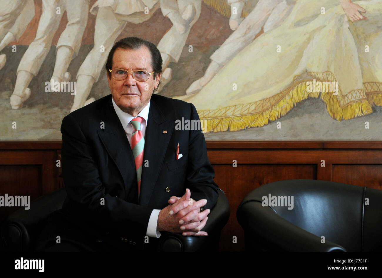 Ambassador Roderick Moore Munich, Germany. 29th Jan, 2010. British actor and UNICEF Ambassador ...