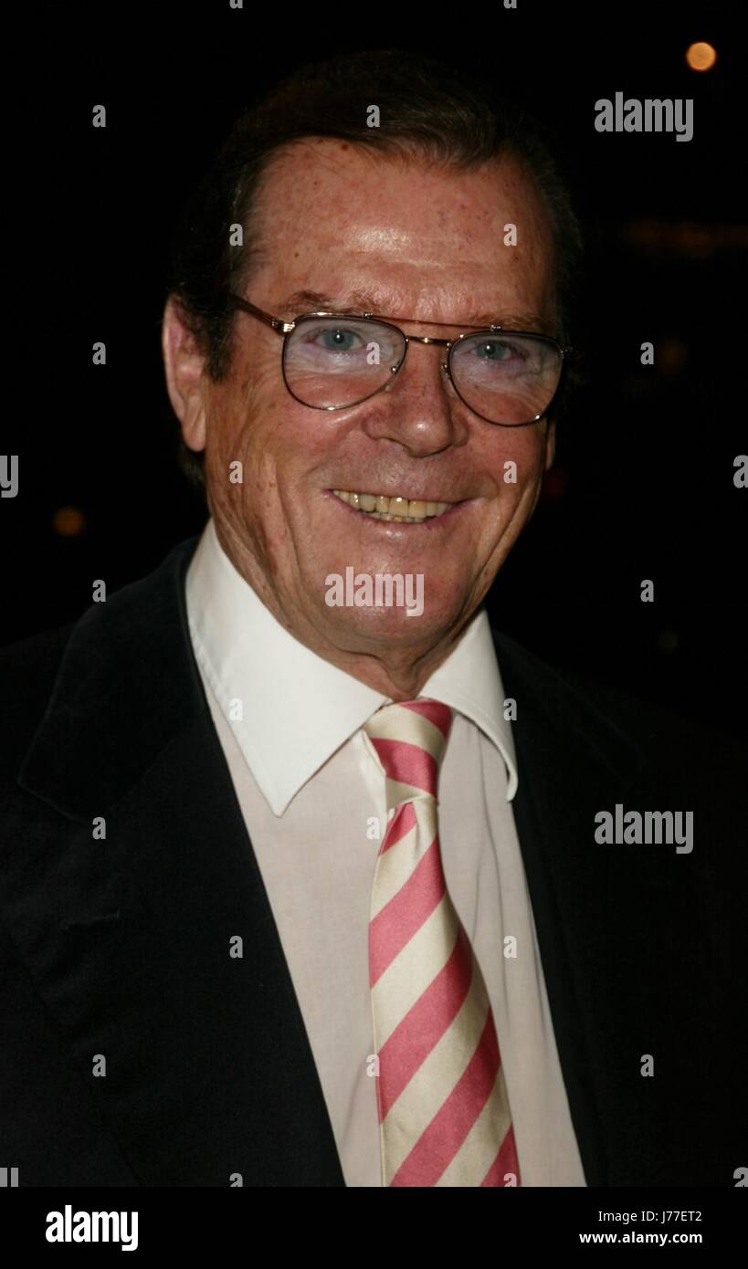 New York, USA. 17th Apr, 2004. FILE: Roger Moore dies aged 89. Roger
