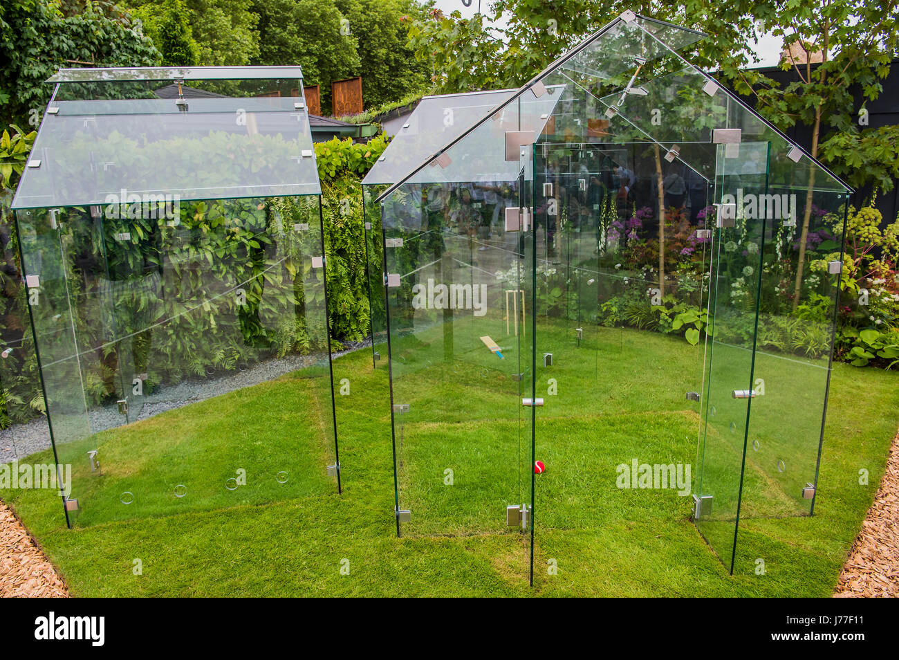 Horticultural greenhouses hi-res stock photography and images - Alamy