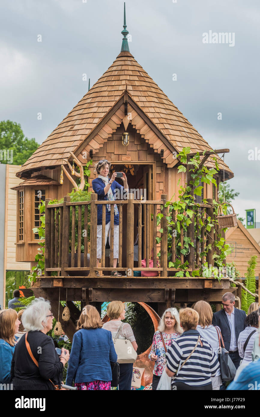 London, UK. 23rd May, 2017. Luxury tree house - The Chelsea Flower Show organised by the Royal Horticultural Society with M&G as its MAIN sponsor for the final year. London 23 May, 2017 Credit: Guy Bell/Alamy Live News Stock Photo