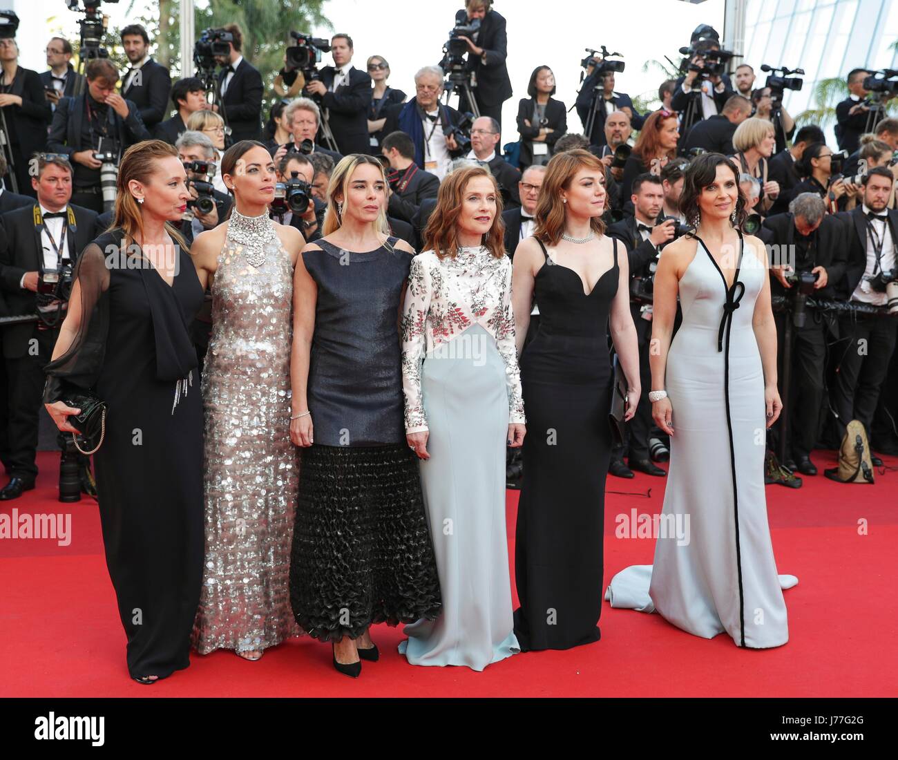 Cannes, France. 23rd May, 2017. Emmanuelle Bercot, Berenice Bejo ...