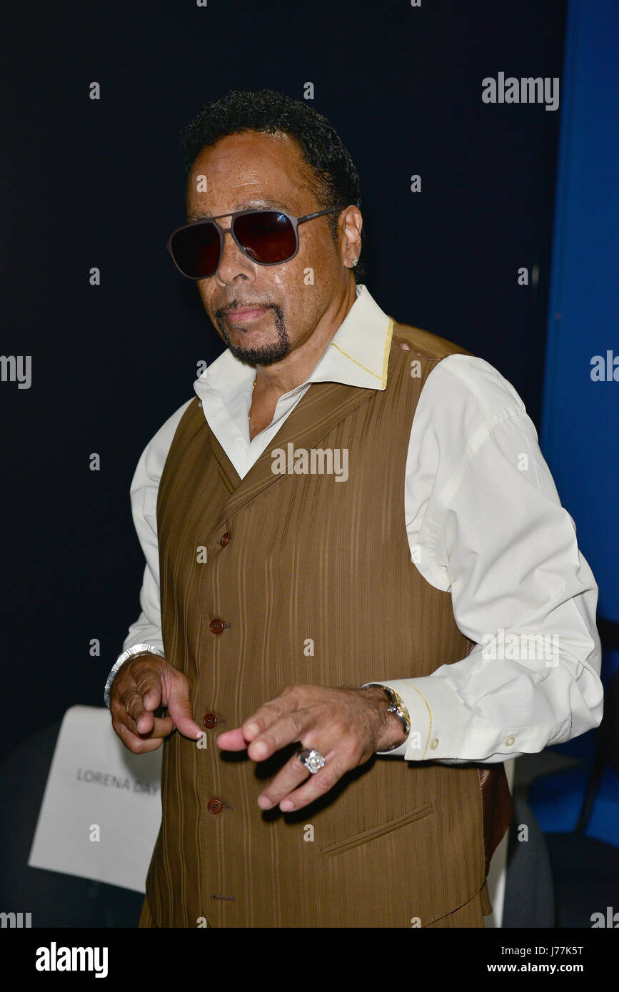 Fort Lauderdale, FL, USA. 23rd May, 2017. Morris Day poses for picture after a Unplugged Performance at the Recovery Unplugged Treatment Center on May 23, 2017 in Fort Lauderdale, Florida. Credit: Mpi10/Media Punch/Alamy Live News Stock Photo