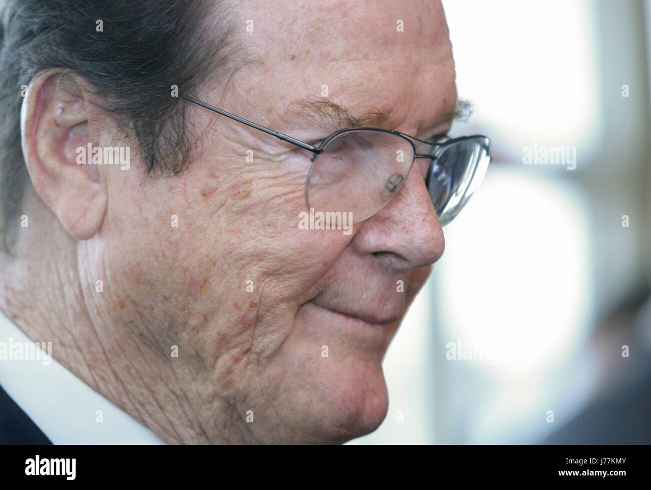 New York, United States Of America. 25th Oct, 2007. United Nations - New York - October 25 2007 - The annual Dag Hammarskjold luncheon honoring UNICEF Goodwill Ambassador and actor Roger Moore. It was the The 46th annual luncheon. Photo of: Sir Roger Moore.Credit: Luiz Rampelotto/Europa Newswire. | usage worldwide Credit: dpa/Alamy Live News Stock Photo
