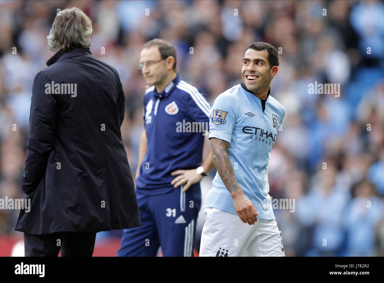ROBERTO MANCINI (MANAGER) & C MANCHESTER CITY V SUNDERLAND F ETIHAD STADIUM MANCHESTER ENGLAND 06 October 2012 Stock Photo