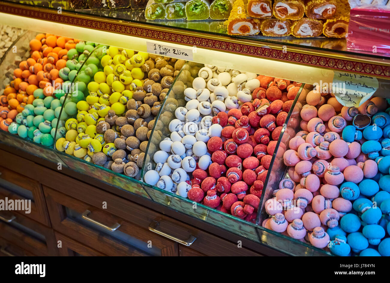 Traditional turkish delights sweets at the Grand Bazaar in Istanbul, Turkey. Stock Photo