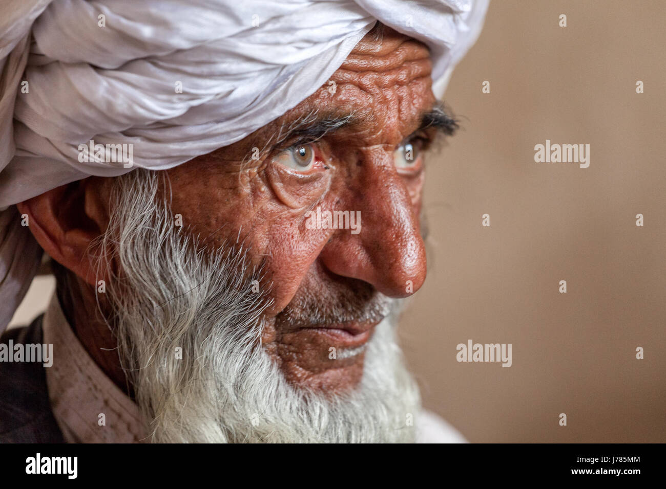 Afghanistan men elders portrait turban white old afghan white ta hires