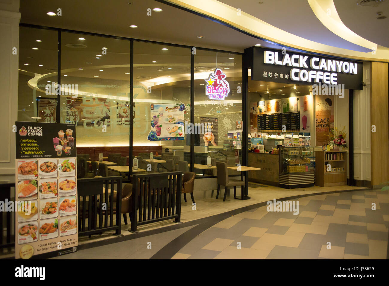 capsule Omleiden nationalisme CHIANG MAI, THAILAND -MAY 23 2017: Black Canyon Shop Inside Maya Lifestyle  Shopping Center. Location in Center of Chiangmai City. Most customers ar  Stock Photo - Alamy