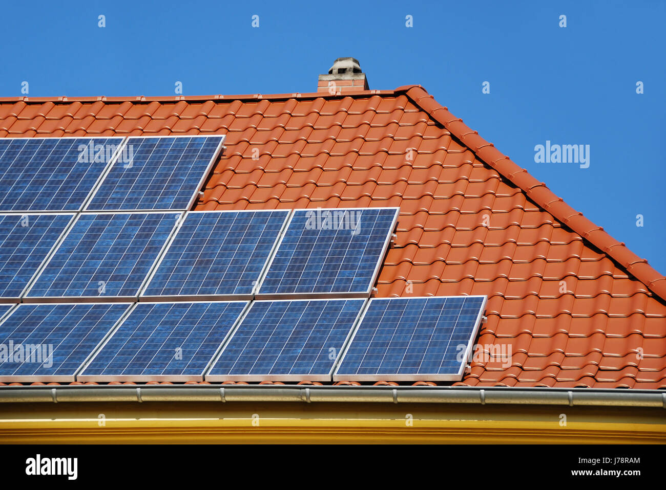 house building home dwelling house residential building solar energy