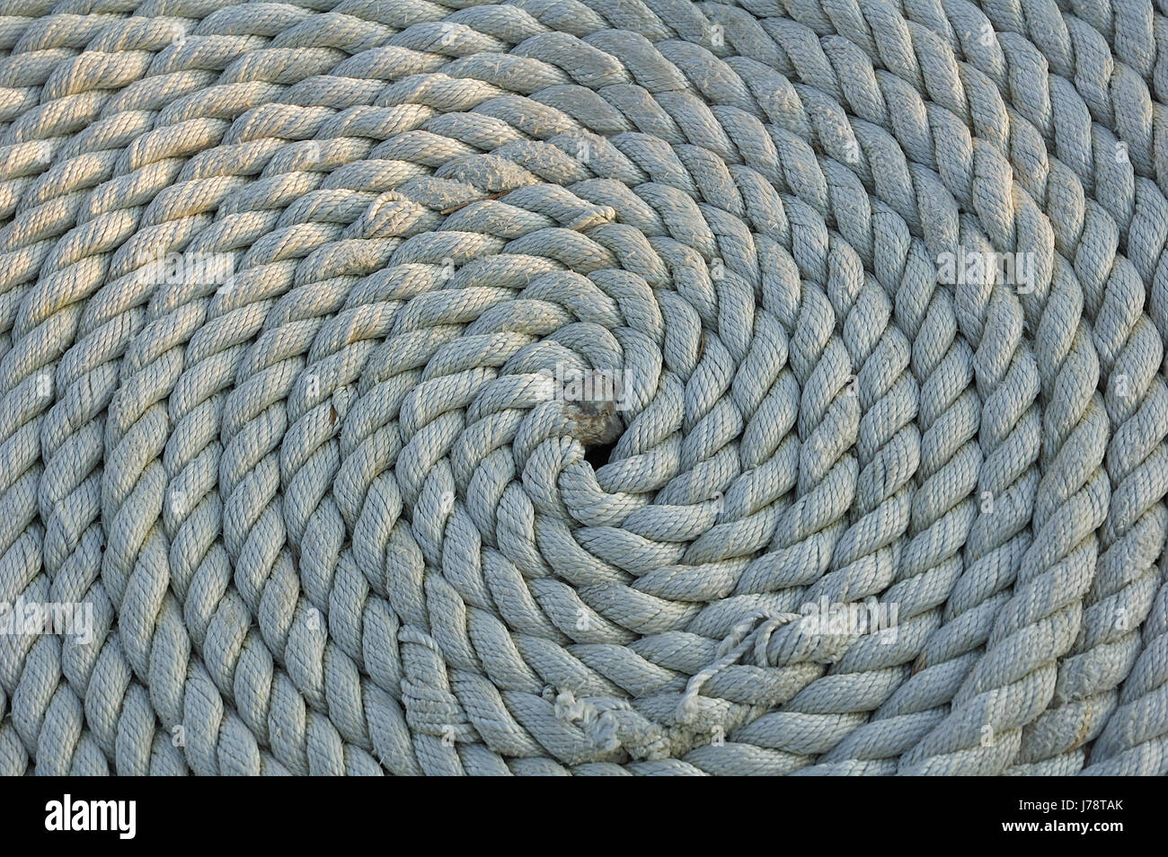 Halyard on a boat Stock Photo - Alamy