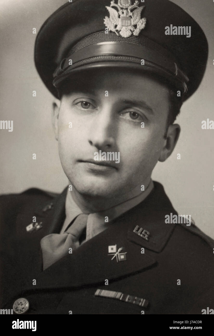 Head-and-shoulders portrait of William R. Wilson in U.S. Army uniform, 1944. Stock Photo