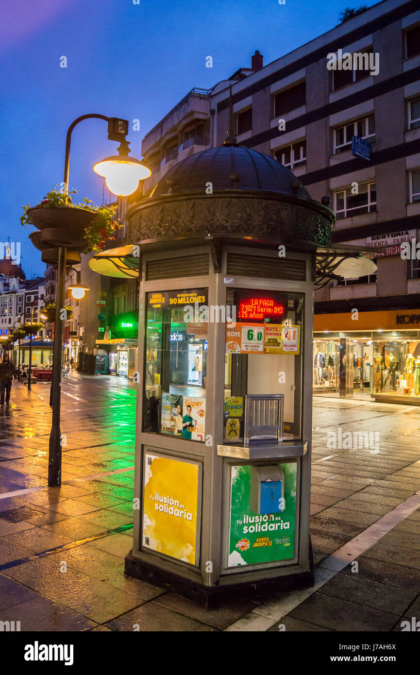 A street tobacconist's kiosk in Art Nouveau style, Oviedo Asturias Spain Stock Photo