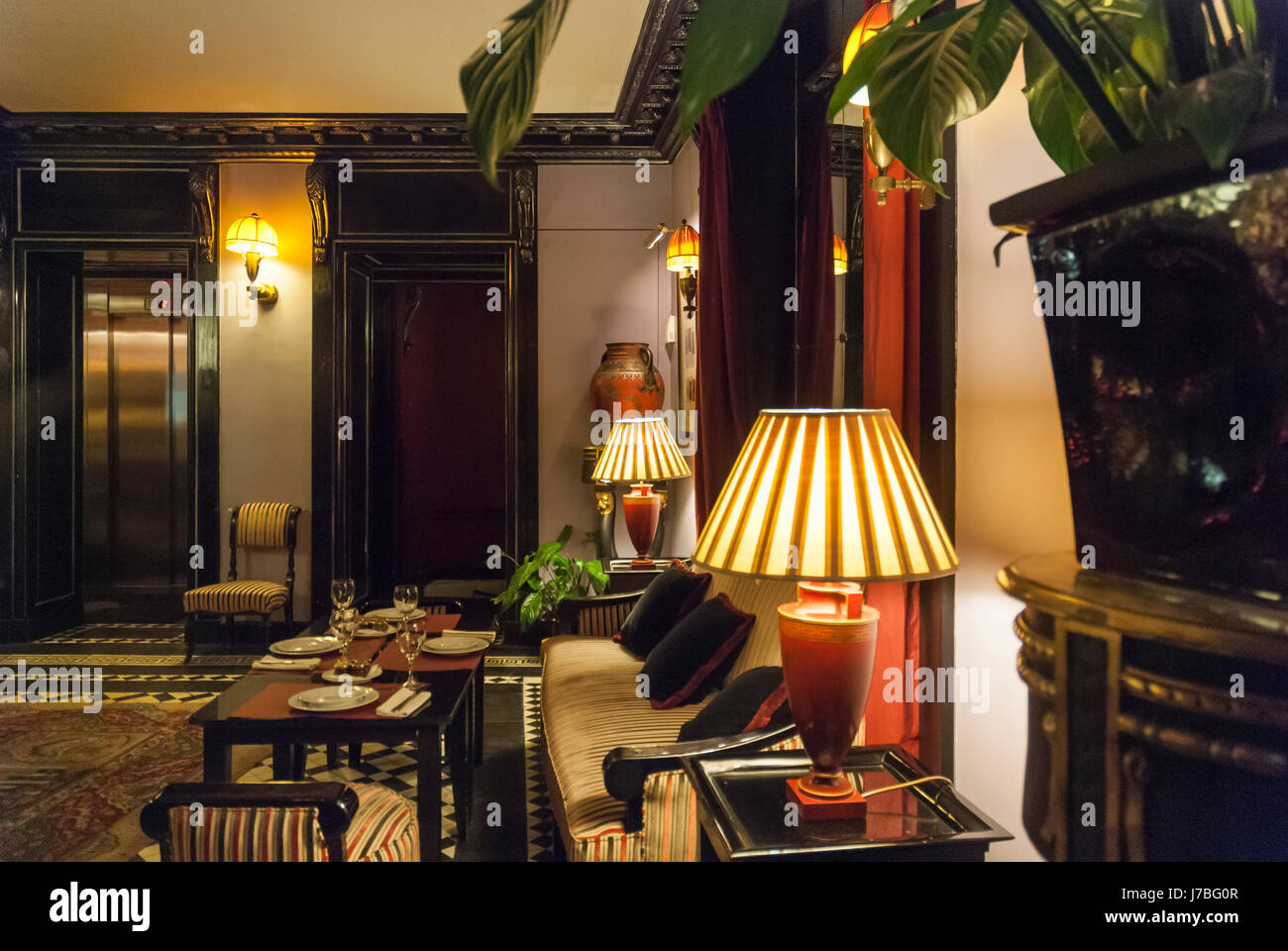 Expensive Hotel Waiting Room Interior Stock Photo 142239575 Alamy