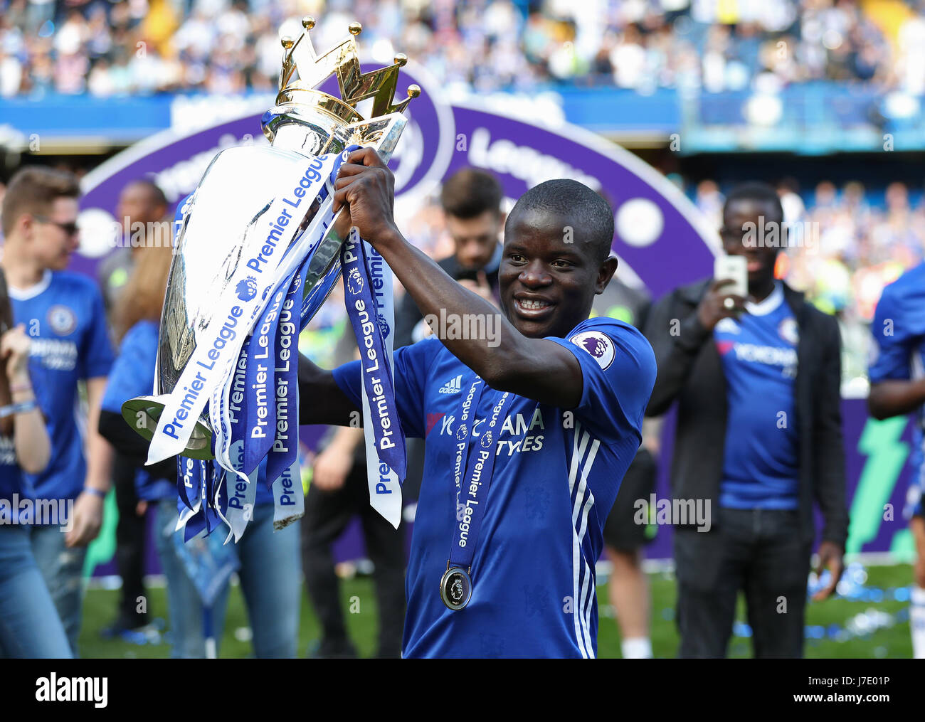 Chelsea epl trophy shop